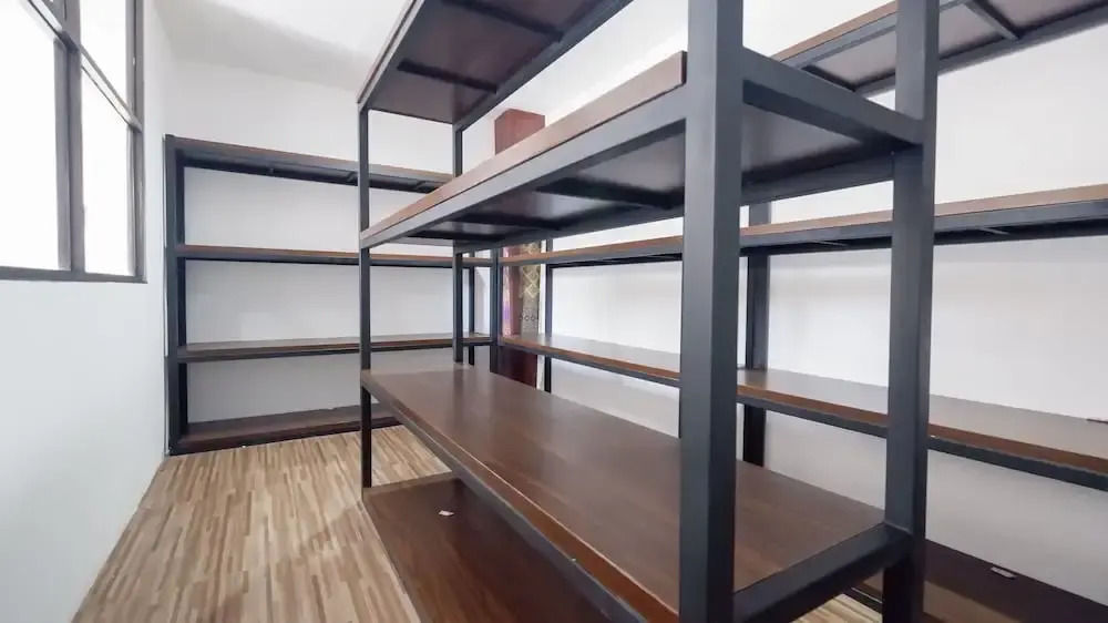 Fello Bnb Hostel Kuta - Adults Only