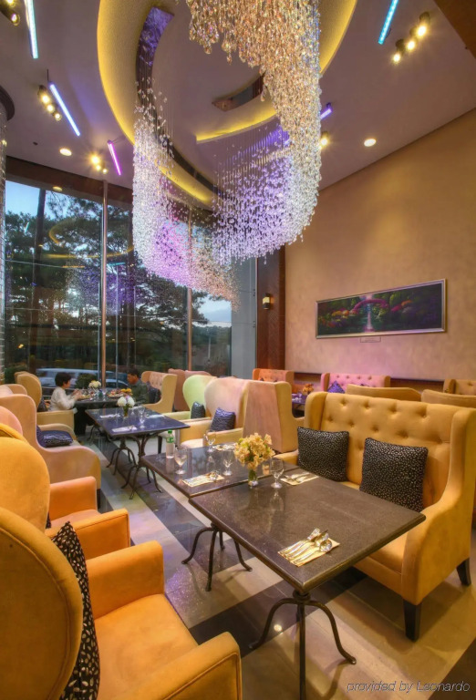 Le Monet Hotel