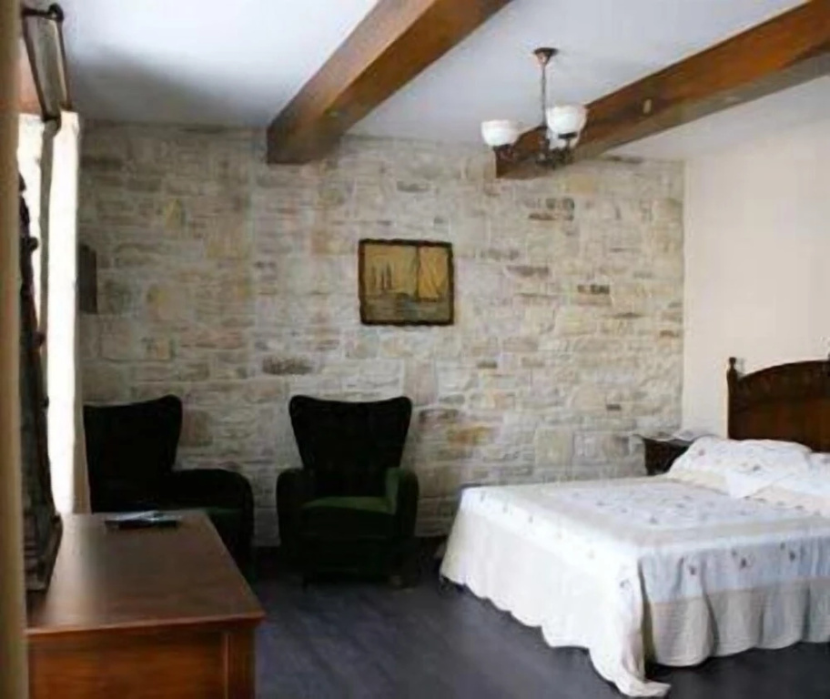 Griffon Hotel