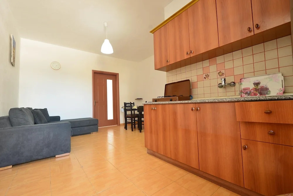 Apartment With one Bedroom in Velipojë, With Furnished Balcony and Wifi