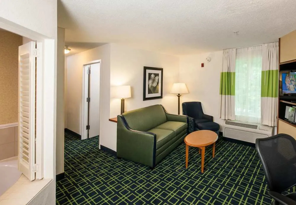 Fairfield Inn & Suites Brunswick Freeport
