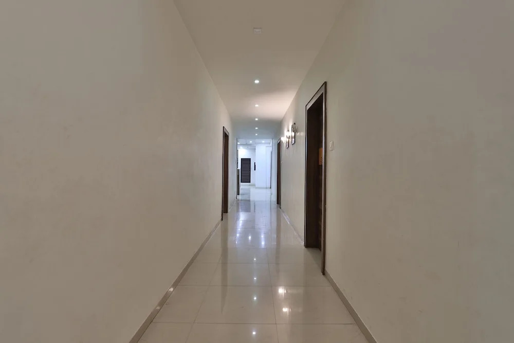 OYO 41737 Hotel Atithi
