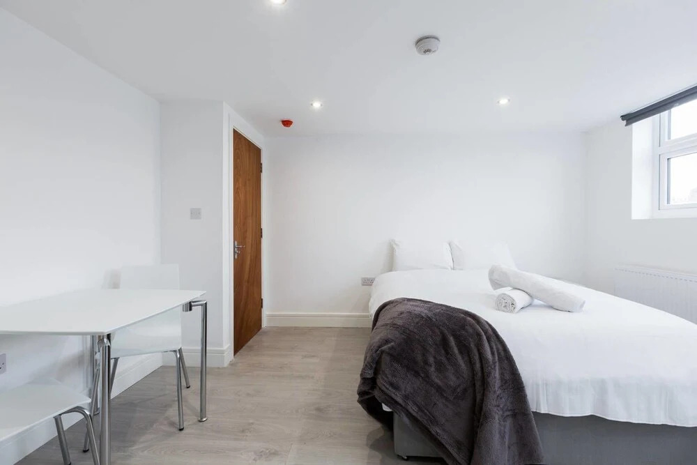 Convenient Studio - Camberwell! 2d