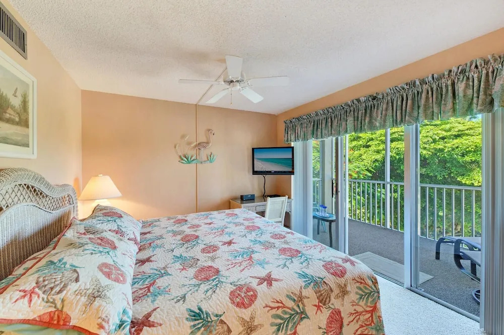 Sanibel Siesta on the Beach Unit 207 2 Bedrooms 2 Bathrooms Condo