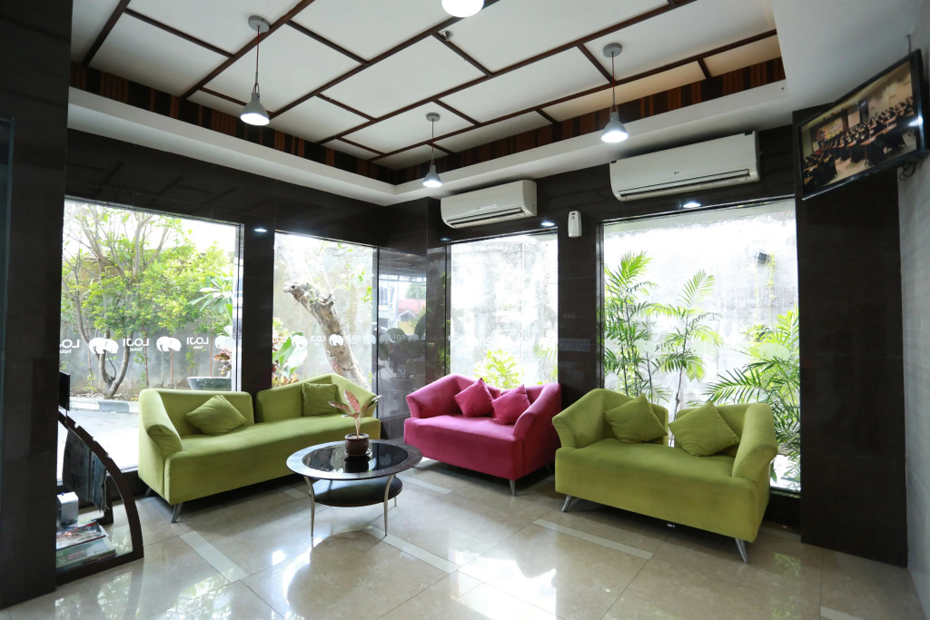 Loji Hotel