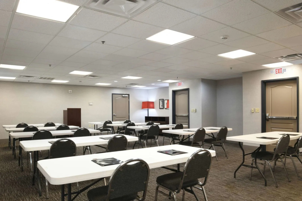 Country Inn & Suites by Radisson, Oklahoma City Airport, OK