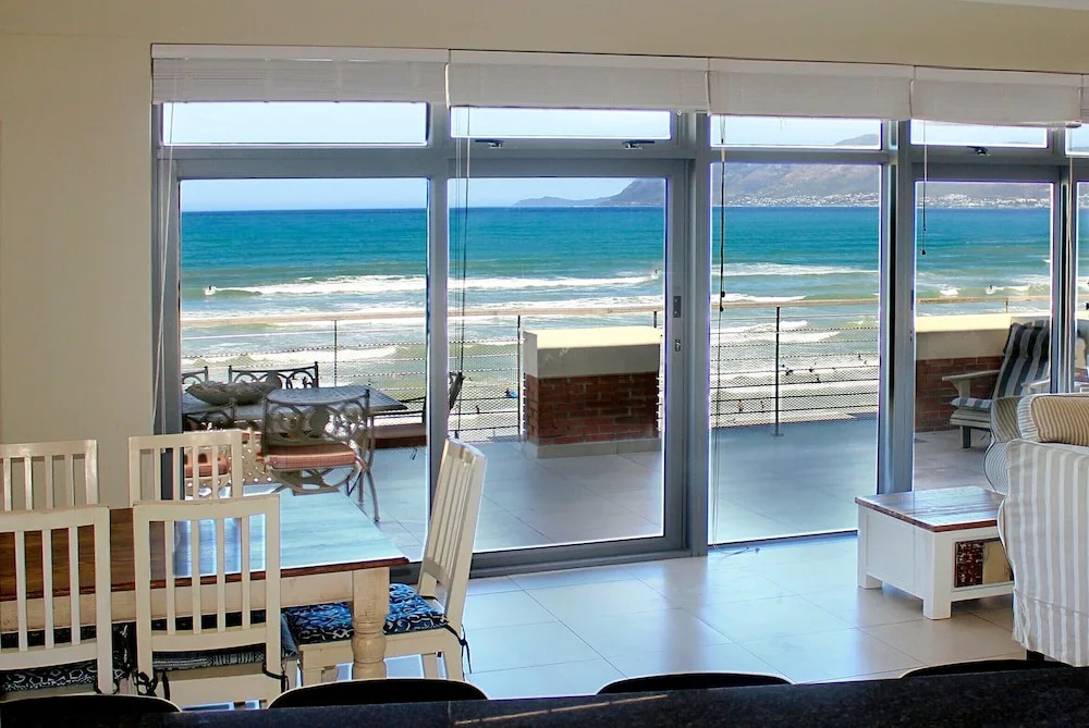 Bluebird Penthouse Muizenberg Beachfront