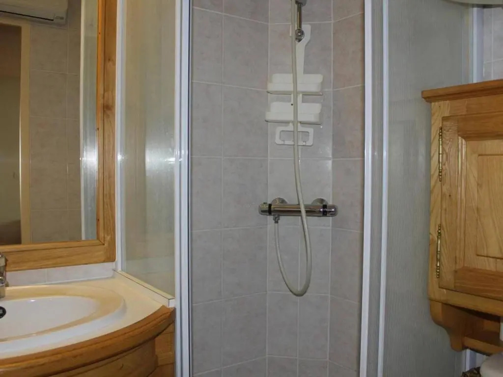 Appartement Gruissan, 2 pièces, 4 personnes - FR-1-229-98