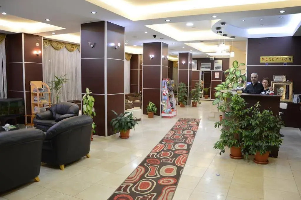 Remay Hotel