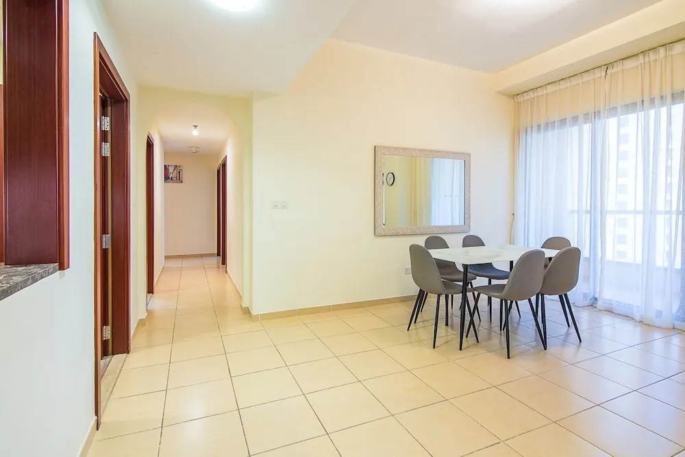 Jbr Very Cozy 2 Br Apartment High Floor Sea View