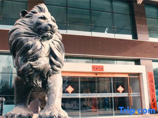 Xining Dongchuan Industrial Park Qingyun Hotel (Chengdong Wuyue Plaza)
