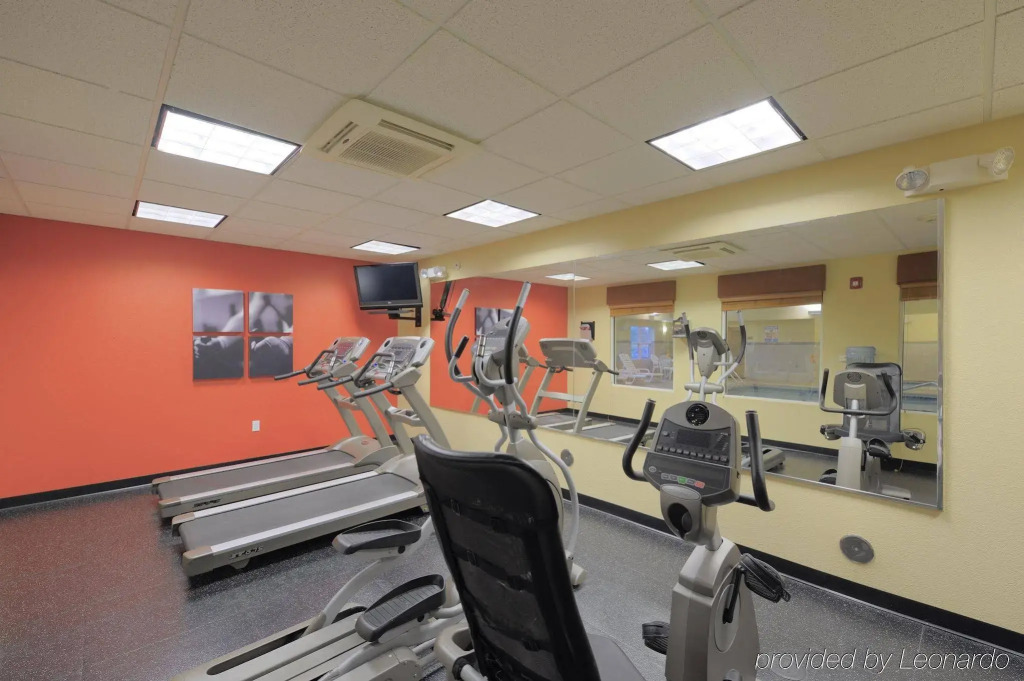 Country Inn & Suites by Radisson, Rossford - Toledo South