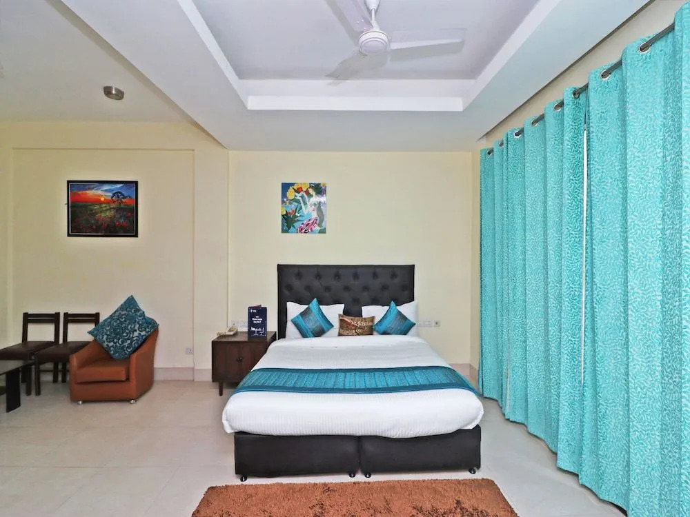 OYO 13867 The Hotel AM-Bliss