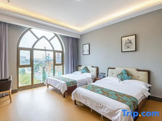 Penglai Coast Hotel (Oulebao Water World)