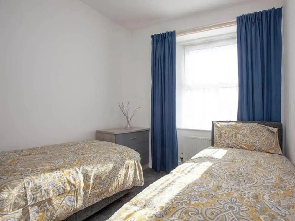 Torquay - House - Sleeps 6 - Pet Friendly