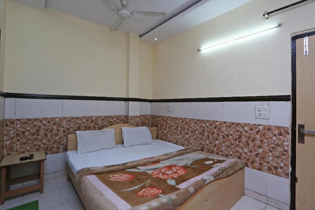 SPOT ON 37452 Kataria Guest House