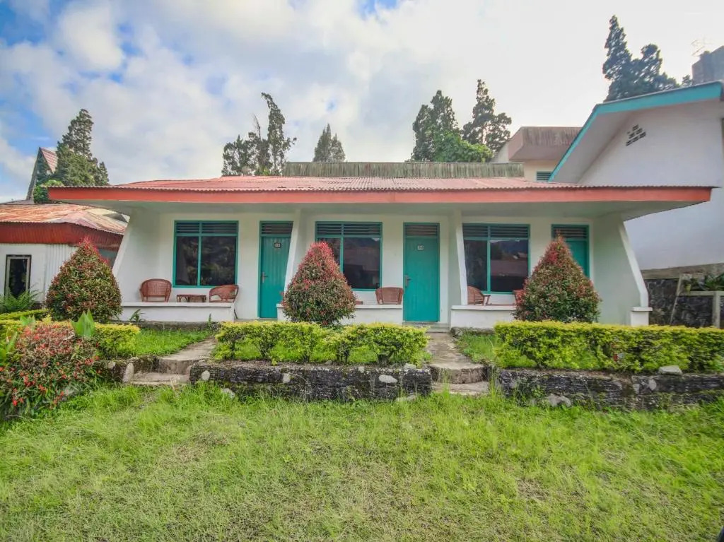 OYO 2322 Dien Karona Hotel