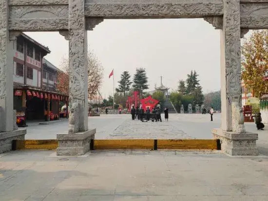7 Days Premium Hotel (Luohe Shenzhou Bird Garden Heshang Street Ancient Town)