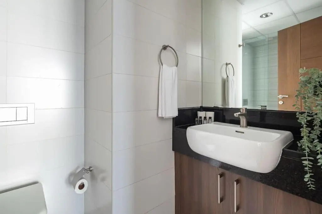 Frank Porter - JAM Marina Residence