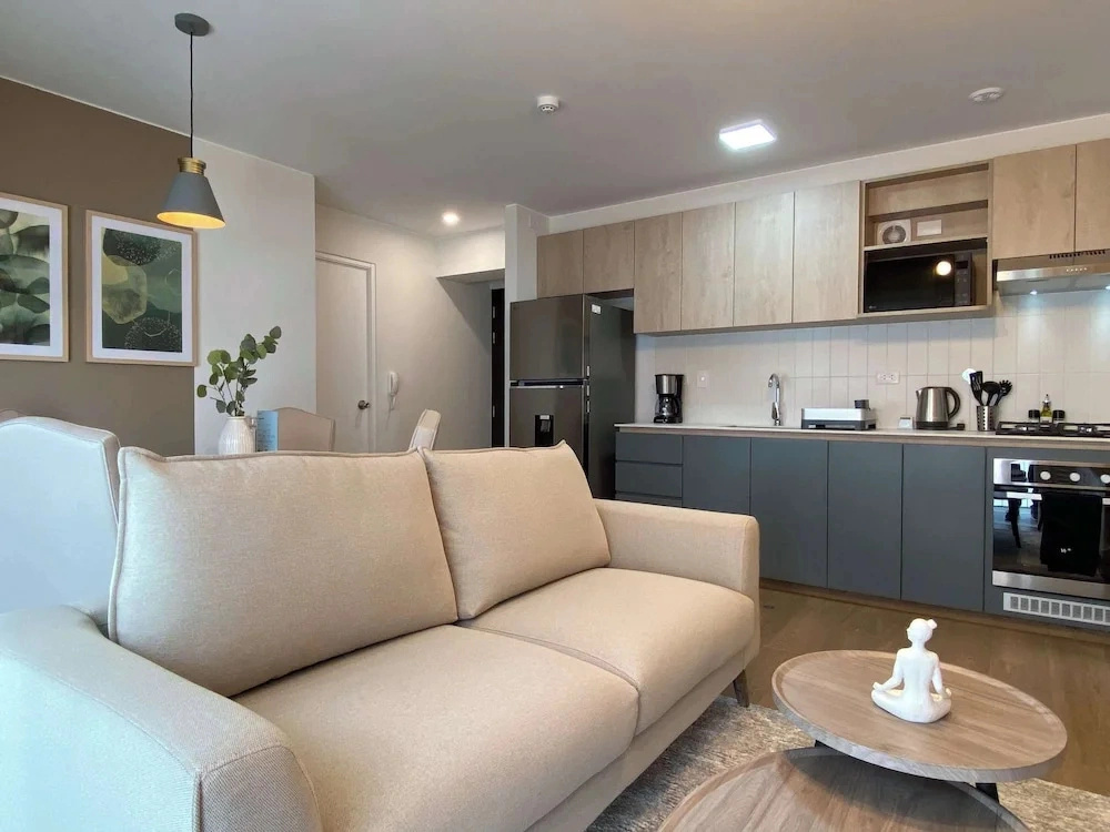 w Engaging 2BR w Cozy Balcony in Miraflores