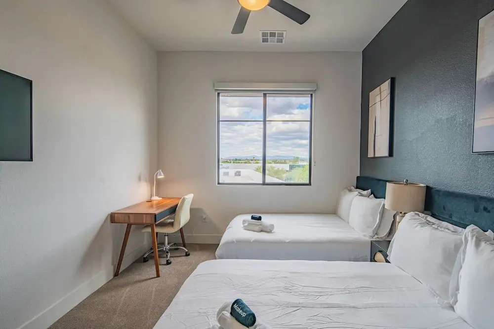 ROVE LIVING/KB - Scottsdale Grand
