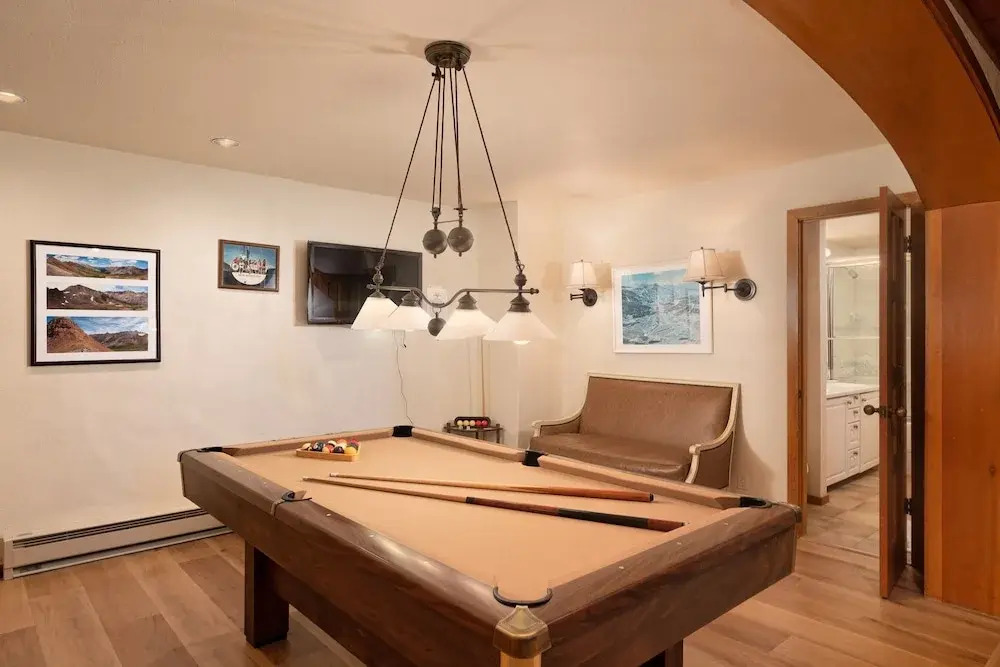 Townhome With Ski-in Access Near Pool And Spa by The Woodrun V Townhouses by RedAwning