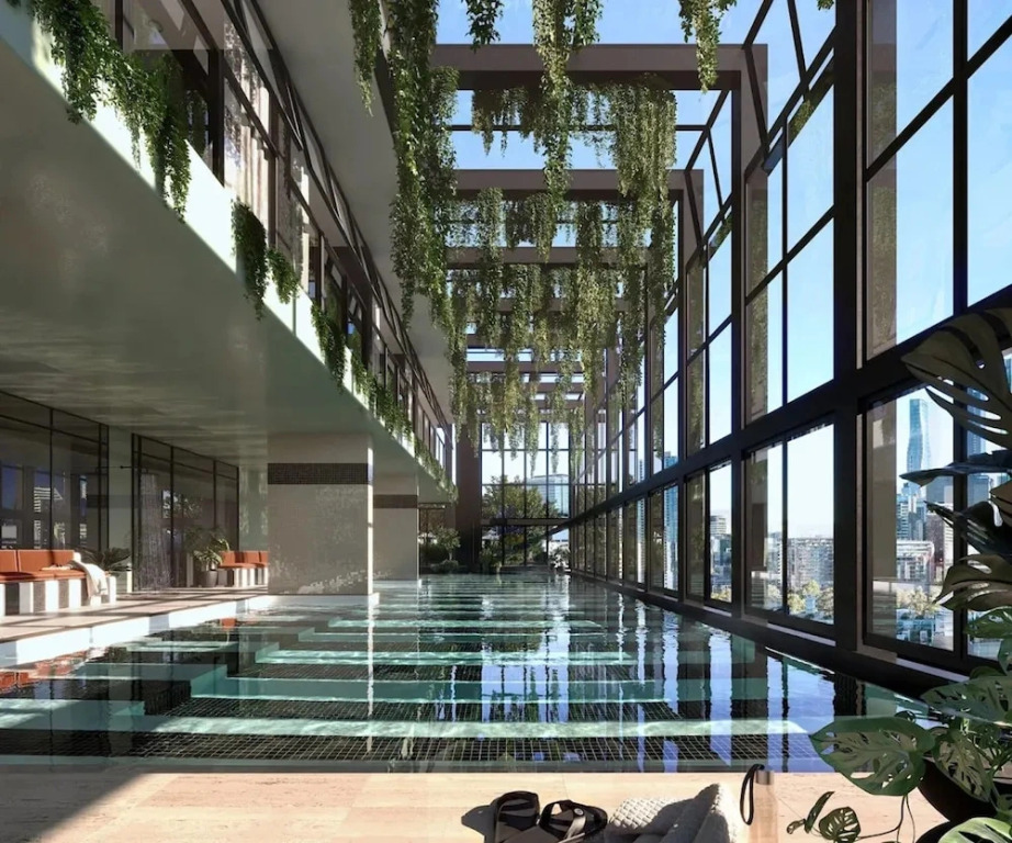 Bright 1BR Apt Skyline Views Pool Gym Near Casino