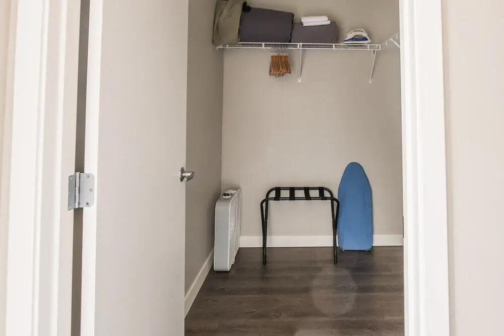 FRONTDESK Flux Apts Downtown Des Moines