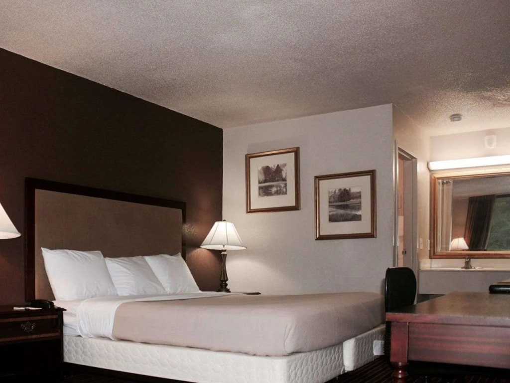 Rodeway Inn