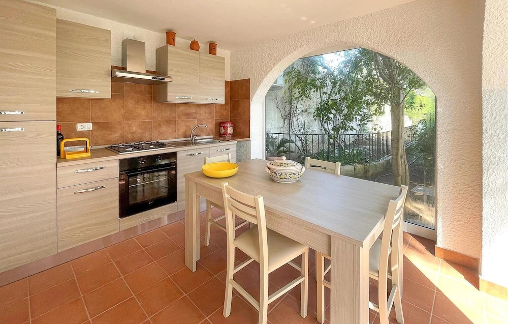 Amazing Apartment in Frigole With Outdoor Swimming Pool and 2 Bedrooms