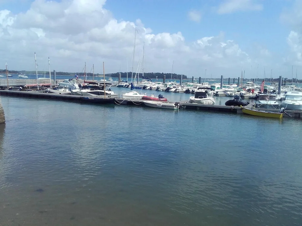 House With 4 Bedrooms in Locmariaquer, Golfe du Morbihan, With Enclosed Garden and Wifi - 1 km From the Beach