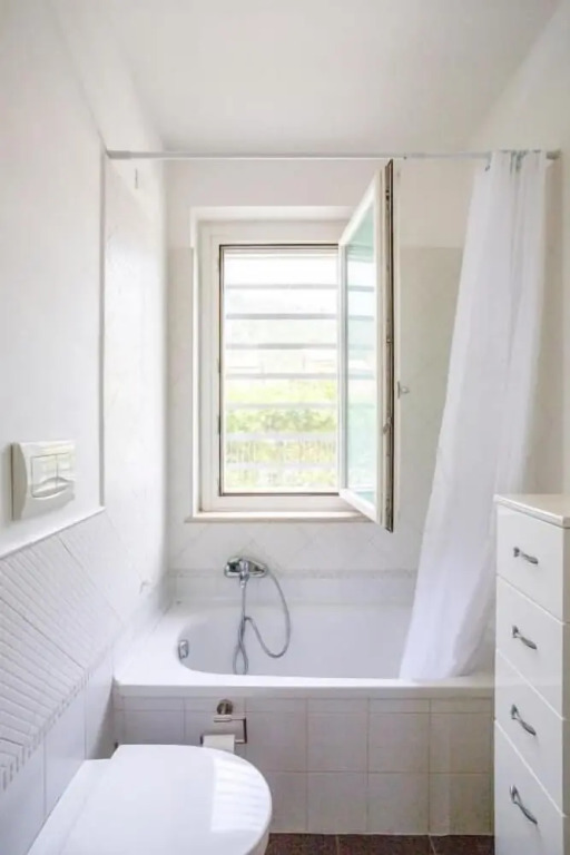 Charming 3-bedroom Apartment in Scenic Sperlonga, Italy