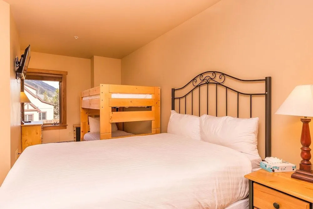 Red Hawk Lodge #2262 - 2 Br Condo