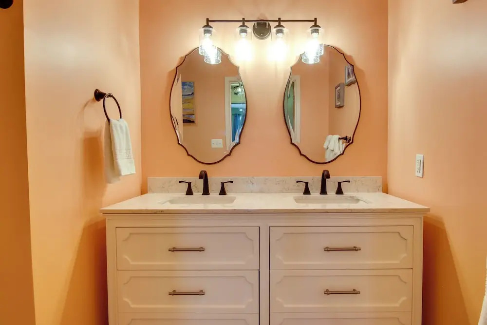Family-friendly Cambridge Home w/ Fire Pit!