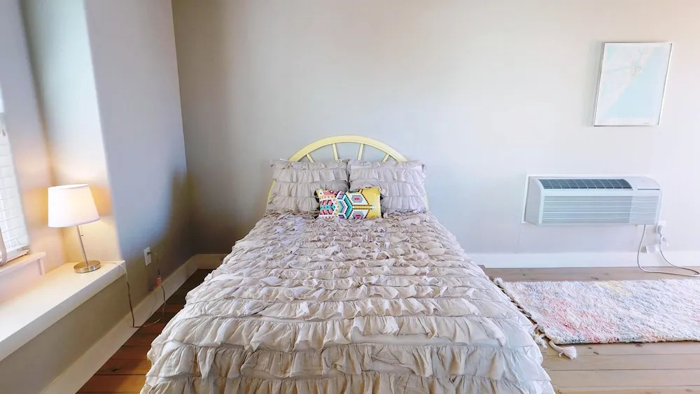 112 Eleventh St 4 Bedroom Home