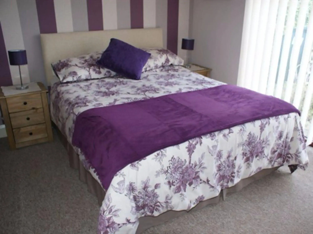 Orchard Side Bed and Breakfast