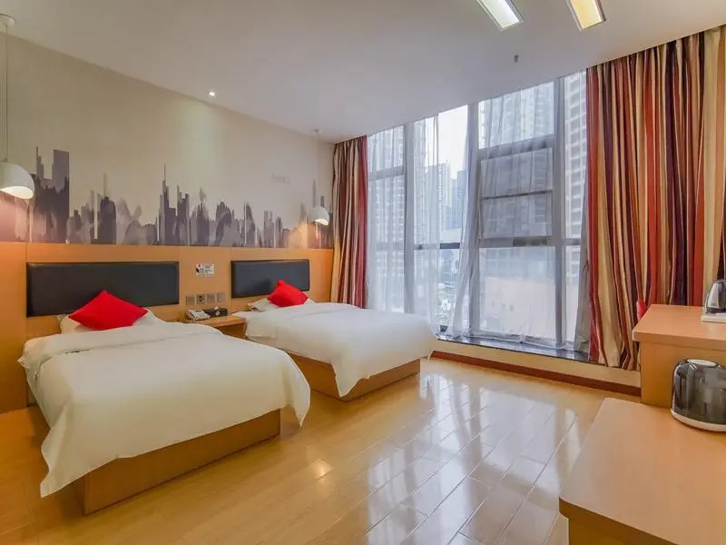 Thank Inn Hotel Guizhou Guiyang Xiaohe District Qingshuijiang Road Metro Station