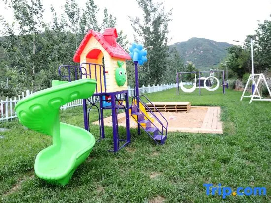 Tongban Parent-Child B&B (Yanqing Badaling Town)