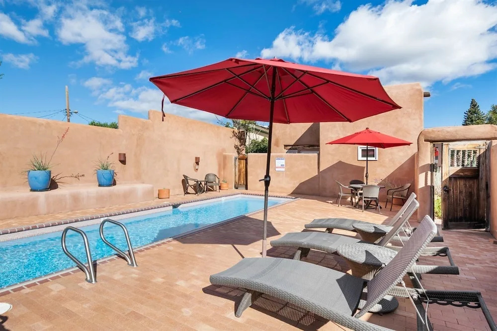 Casa Siempre Mayo - Railyard Gem, Walk to Plaza