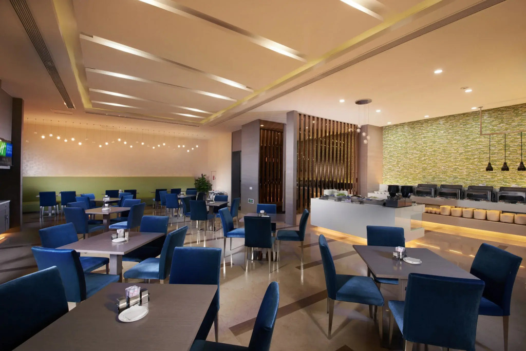 Holiday Inn Express Luoyang City Center by IHG