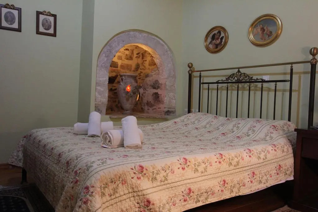 Polyxenia Hotel