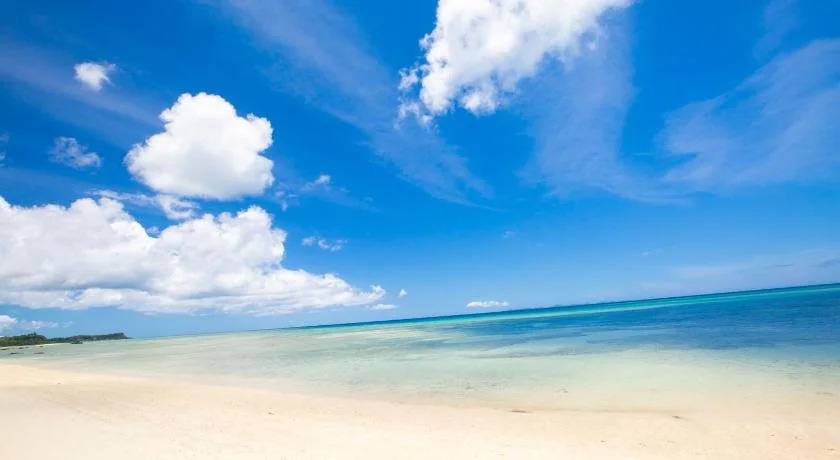 Keiki BeachHouse & Cafe