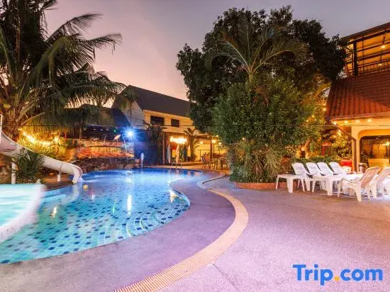 Phuniphat Pool Villa