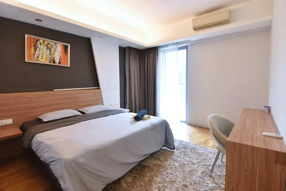 Pet Friendly Comfy 3BR Apt Bathtub & Parking