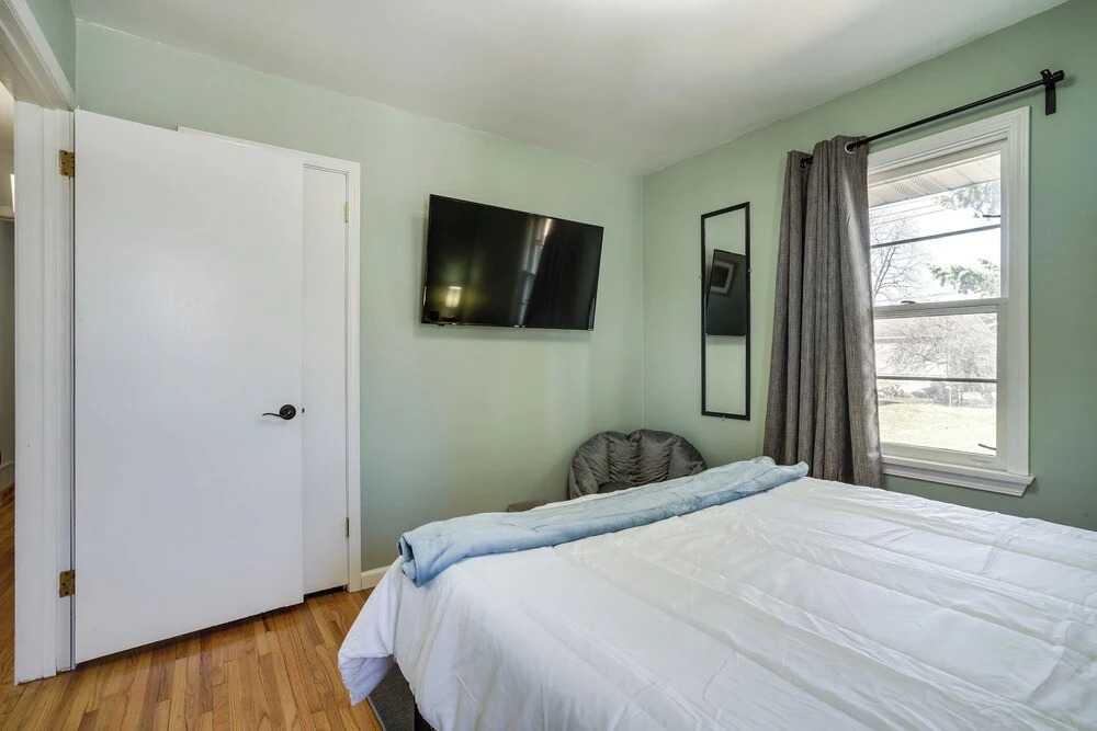 Inviting Minneapolis Vacation Rental w/ Game Room!