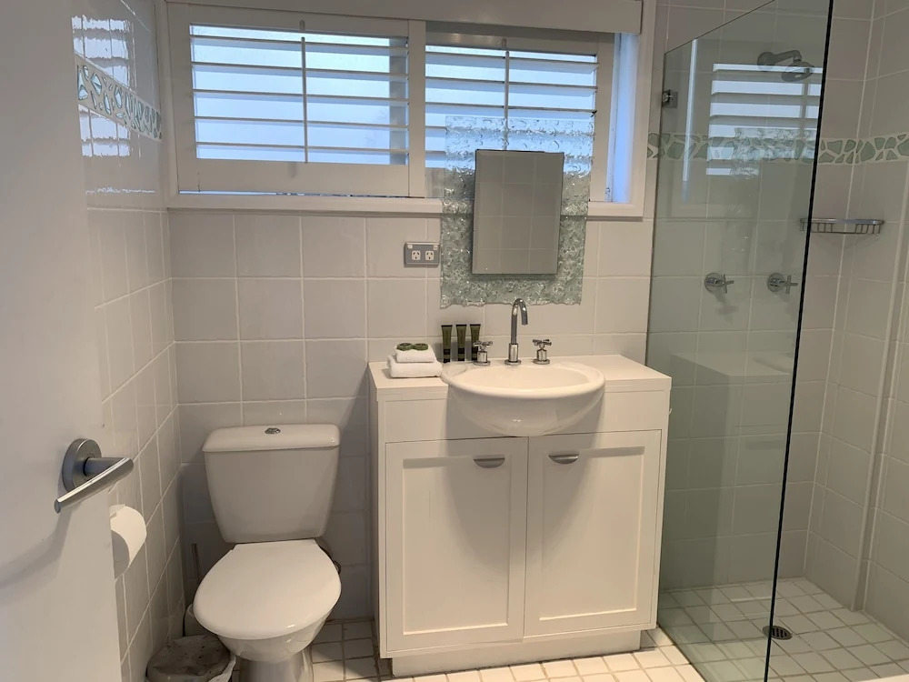 Bondi 2 Bedroom - Bondi and Tamarama Views