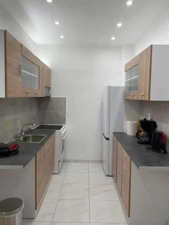 Elysian Apartment - At067
