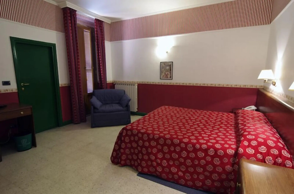 Hotel Iris Crillon