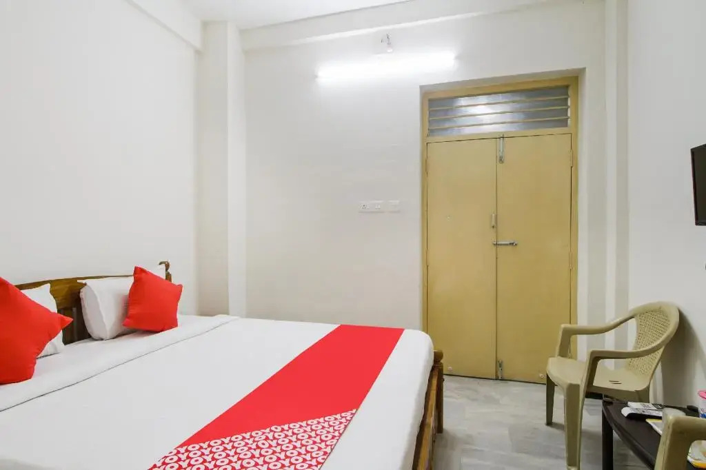 OYO Flagship 70326 Hotel HARI Palace