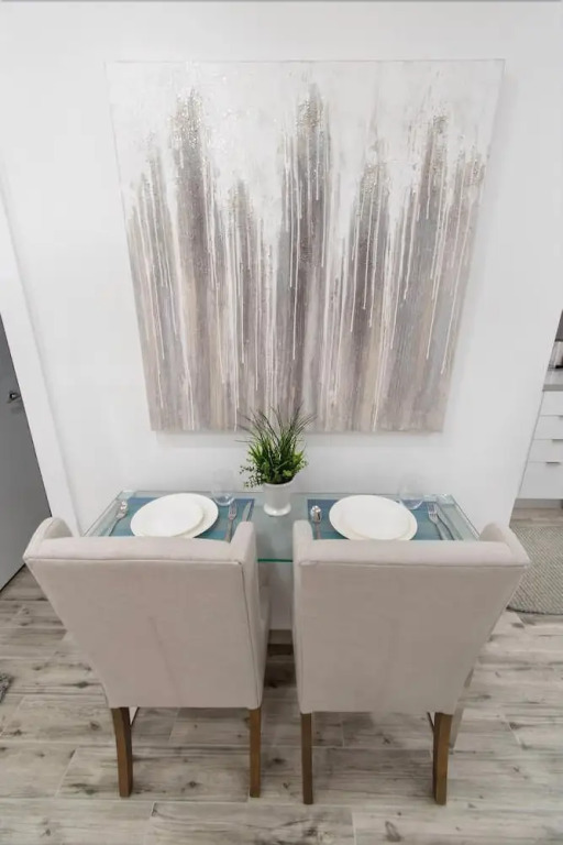 Cozy 1 BR W Parking Space, Near Beach - 5